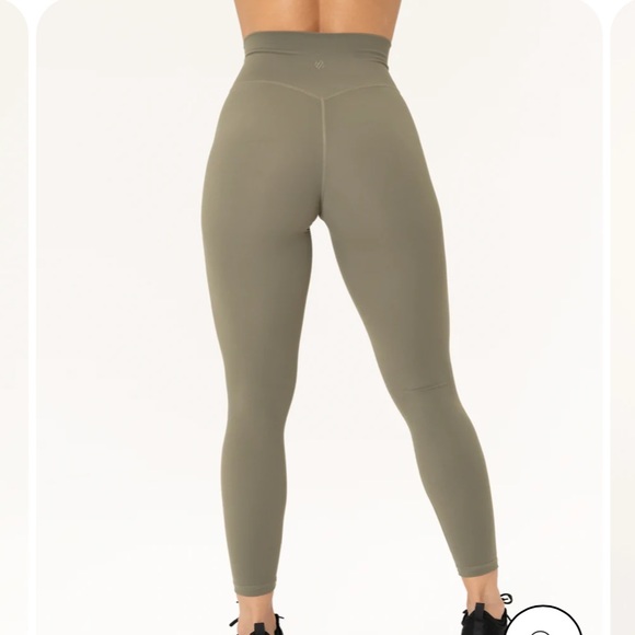 LYCIT essential Lucid Leggings - Picture 2 of 5
